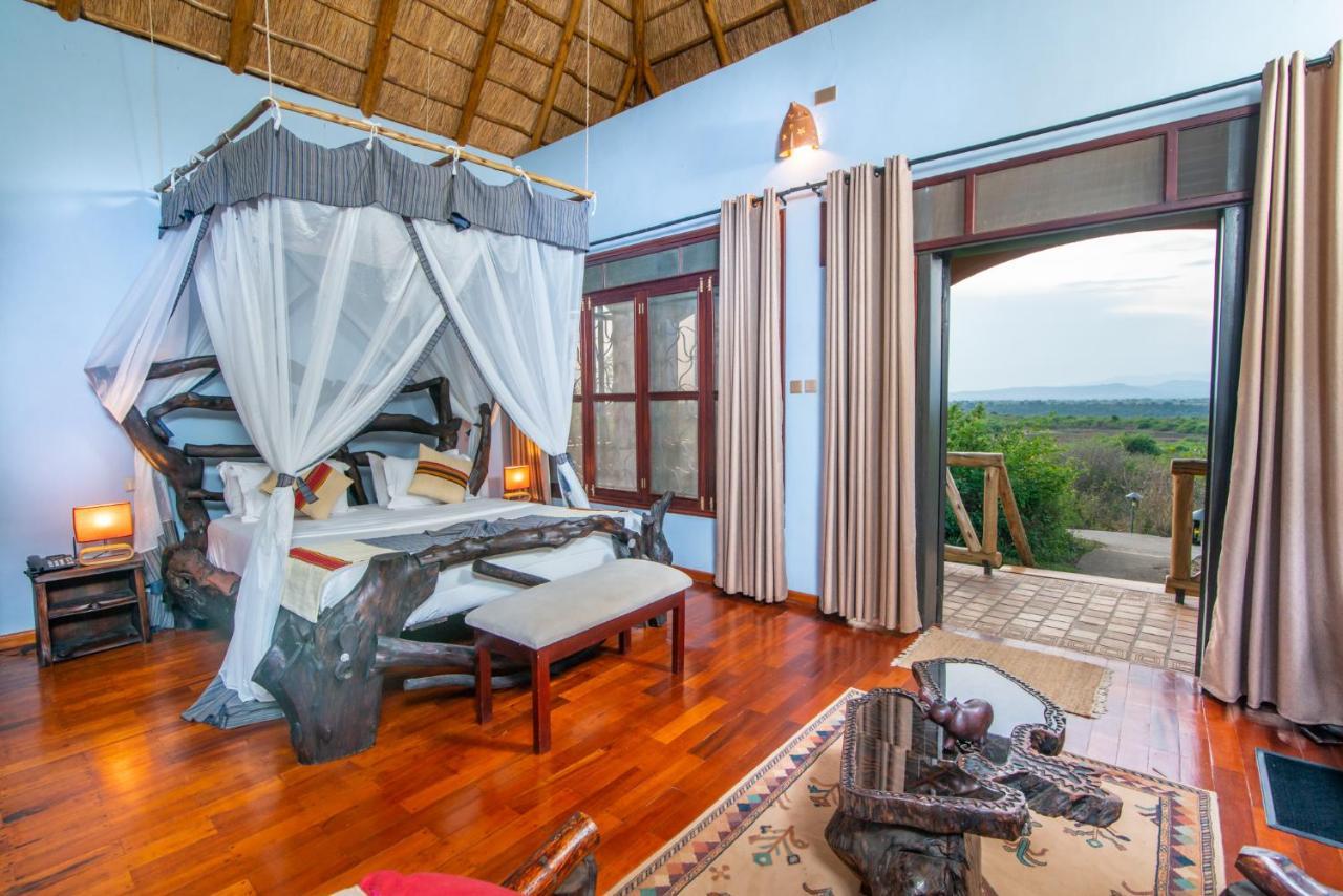 Buffalo Safari Lodge Katunguru ภายนอก รูปภาพ