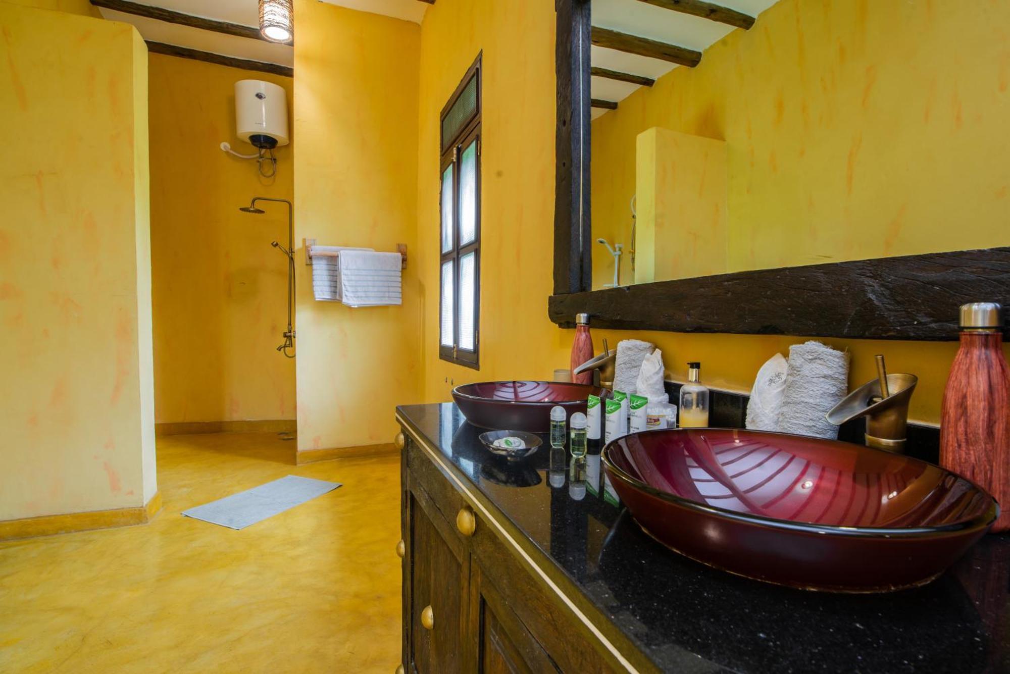 Buffalo Safari Lodge Katunguru ภายนอก รูปภาพ